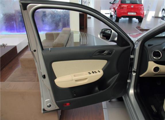 朗逸 2013款 经典 1.6L 手动风尚版 车厢座椅   前门板