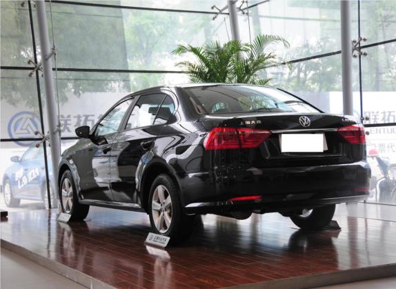 朗逸 2013款 改款经典 1.6L 自动风尚版 外观   斜后