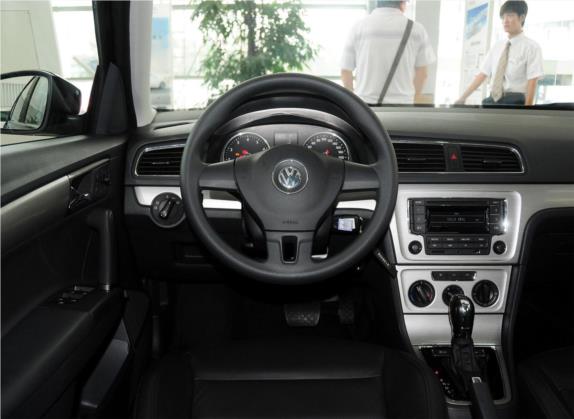 朗逸 2013款 改款经典 1.6L 自动舒适版 中控类   驾驶位