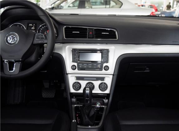 朗逸 2013款 改款 1.6L 自动豪华版 中控类   中控台