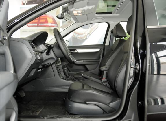 朗逸 2013款 改款 1.6L 自动豪华版 车厢座椅   前排空间