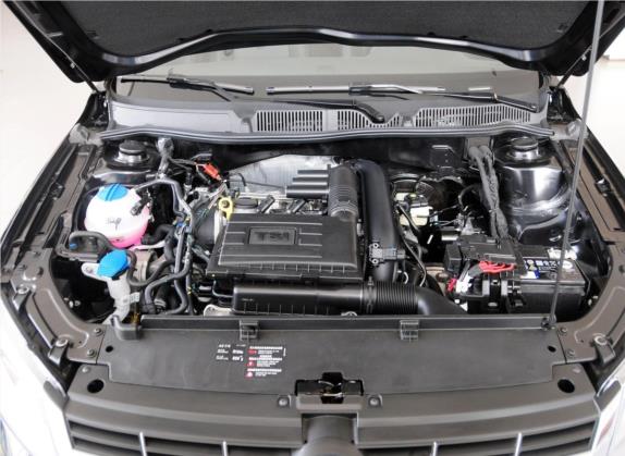 朗逸 2013款 改款 1.4TSI DSG舒适版 其他细节类   发动机舱