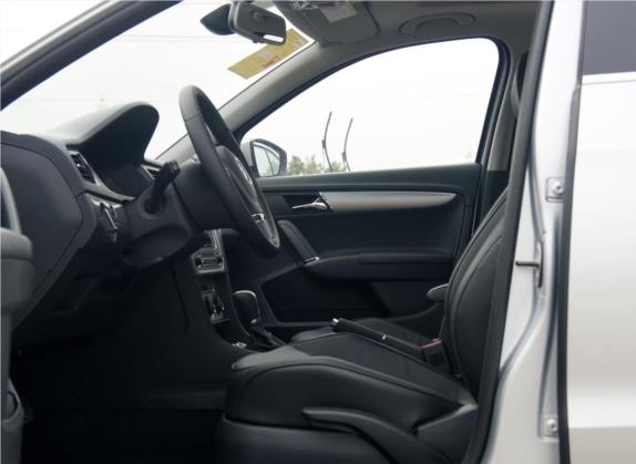 朗逸 2013款 改款 1.4TSI 手动豪华版 车厢座椅   前排空间