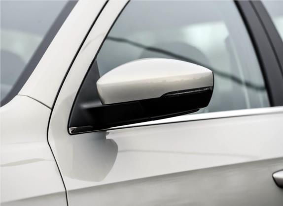 朗逸 2015款 230TSI DSG豪华版 外观细节类   外后视镜