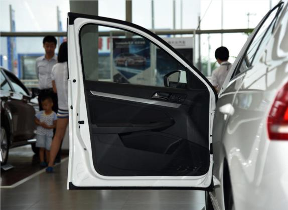 朗逸 2015款 1.6L 手动风尚版 车厢座椅   前门板