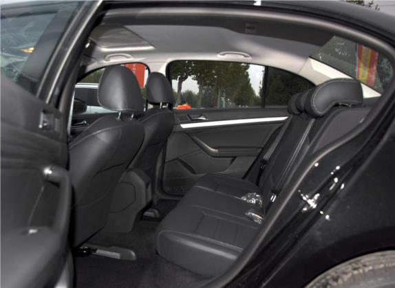朗逸 2015款 230TSI 手动舒适版 车厢座椅   后排空间