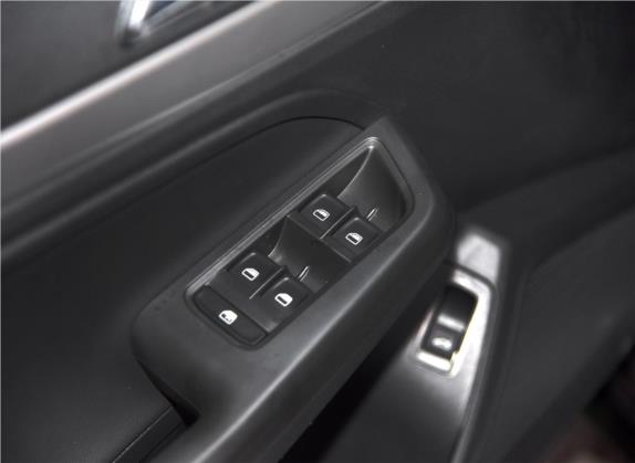 朗逸 2015款 230TSI 手动舒适版 车厢座椅   门窗控制