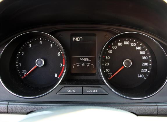 朗逸 2015款 230TSI 手动豪华版 中控类   仪表盘