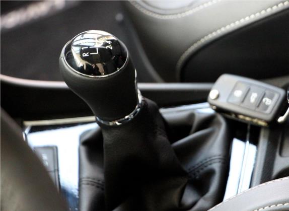 朗逸 2015款 230TSI 手动豪华版 中控类   挡把
