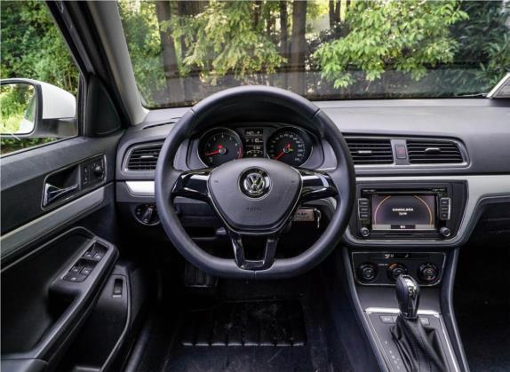 朗逸 2015款 1.2TSI DSG蓝驱技术版 中控类   驾驶位
