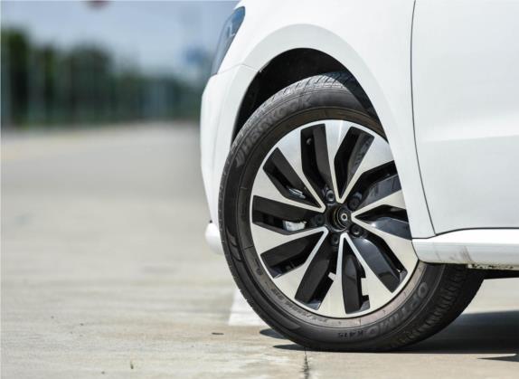 朗逸 2015款 1.2TSI DSG蓝驱技术版 其他细节类   前轮