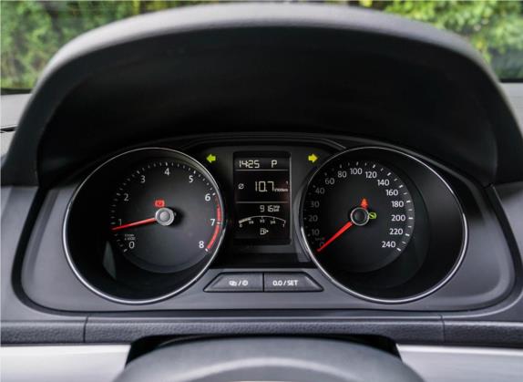 朗逸 2015款 1.2TSI DSG蓝驱技术版 中控类   仪表盘