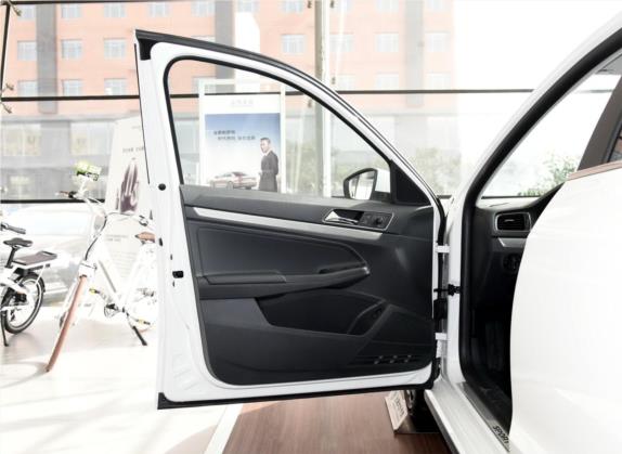 朗逸 2016款 280TSI DSG运动版 车厢座椅   前门板