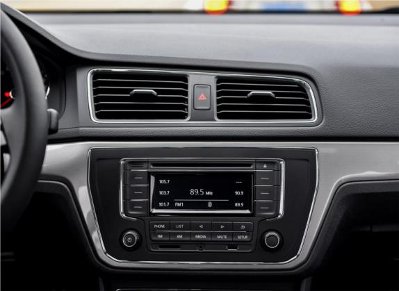 朗逸 2017款 180TSI DSG舒适版 中控类   中控台