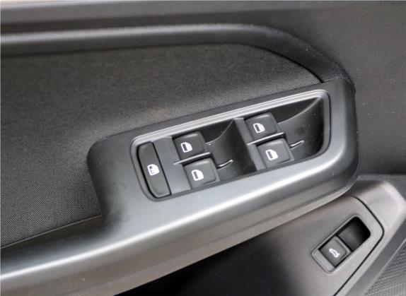 朗逸 2017款 1.6L 手动风尚版 车厢座椅   门窗控制