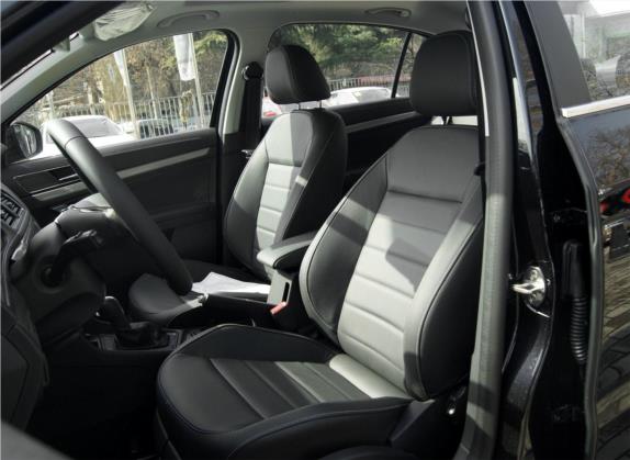 朗逸 2017款 1.6L 手动舒适版 车厢座椅   前排空间