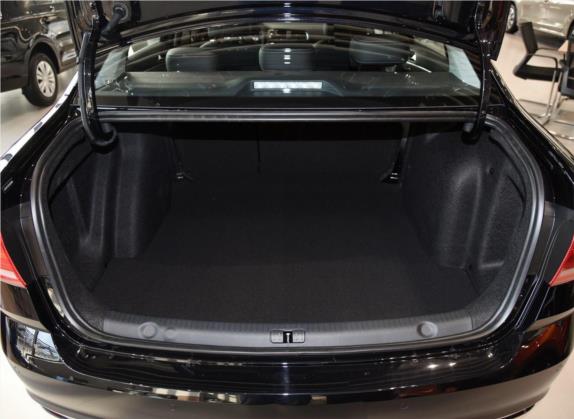 朗逸 2017款 1.6L 自动舒适版 车厢座椅   后备厢