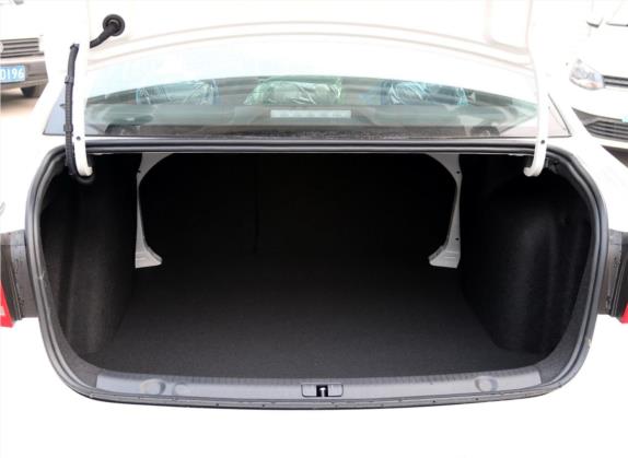 朗逸 2017款 230TSI DSG舒适版 车厢座椅   后备厢