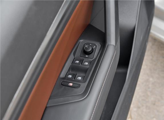 朗逸 2018款 280TSI DSG豪华版 国V 车厢座椅   门窗控制