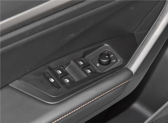 朗逸 2018款 280TSI DSG舒适版 国V 车厢座椅   门窗控制