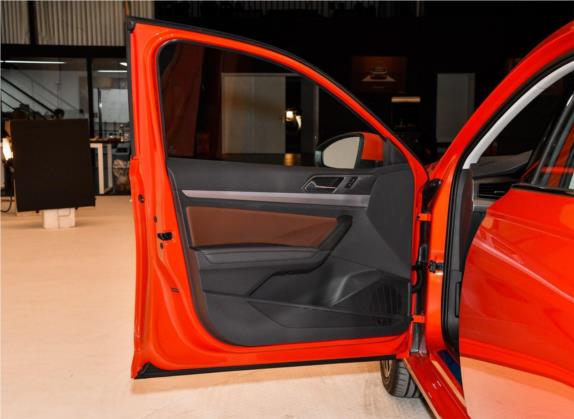 朗逸 2018款 两厢 280TSI DSG豪华版 国V 车厢座椅   前门板