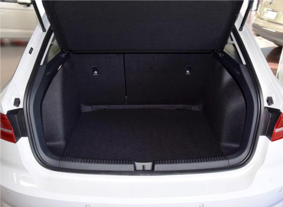 朗逸 2018款 两厢 280TSI DSG舒适版 国V 车厢座椅   后备厢