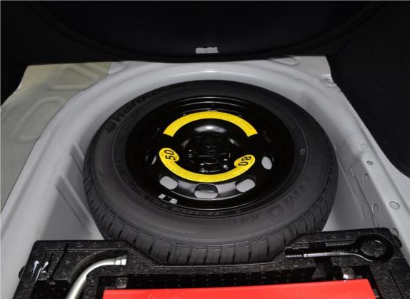 朗逸 2018款 经典 1.5L 自动舒适版 国VI 其他细节类   备胎
