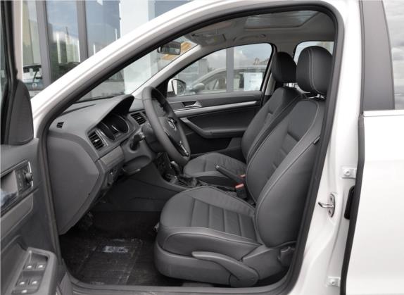 朗逸 2018款 经典 1.5L 自动舒适版 国VI 车厢座椅   前排空间