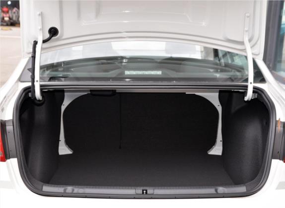 朗逸 2018款 经典 1.5L 自动舒适版 国VI 车厢座椅   后备厢