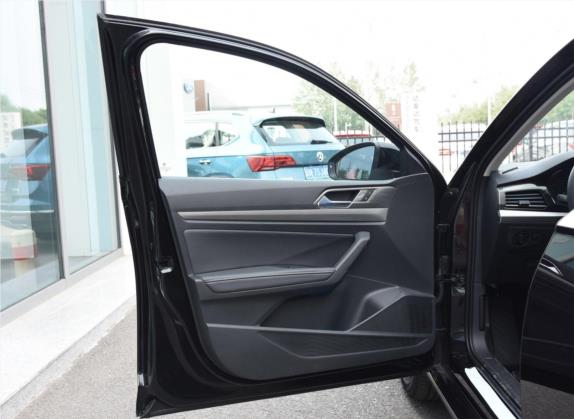 朗逸 2019款 1.5L 自动舒适版 国VI 车厢座椅   前门板