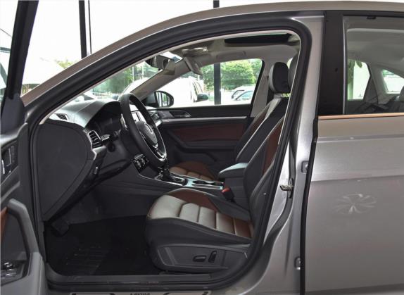 朗逸 2019款 280TSI DSG豪华版 国VI 车厢座椅   前排空间