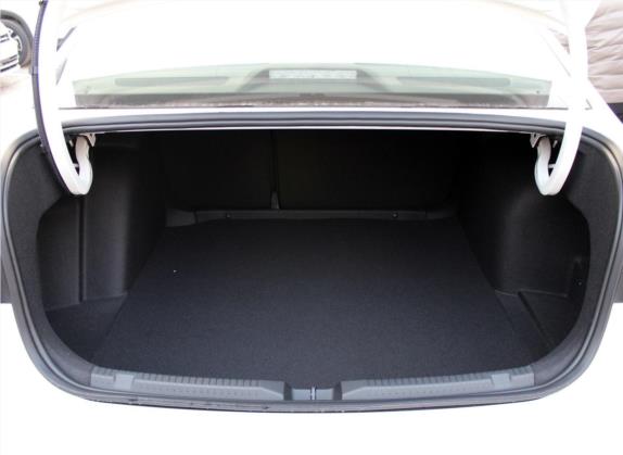 朗逸 2019款 1.5L 自动视野版 国VI 车厢座椅   后备厢