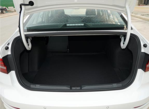 朗逸 2021款 280TSI DSG豪华版 车厢座椅   后备厢