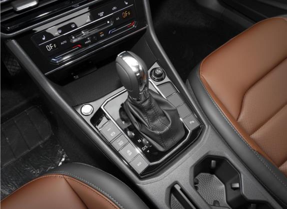 朗逸 2021款 280TSI DSG豪华版 中控类   挡把