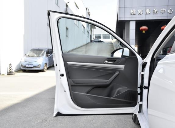 朗逸 2022款 1.5L 自动风尚版 车厢座椅   前门板
