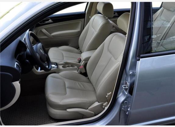Passat领驭 2009款 2.0L MFI 自动尊享型 车厢座椅   前排空间