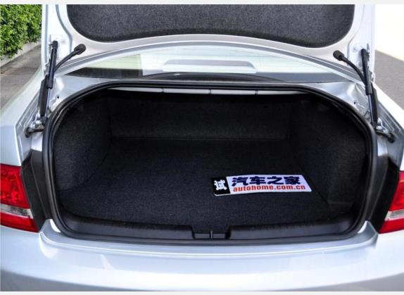 Passat领驭 2009款 2.0L MFI 自动尊享型 车厢座椅   后备厢