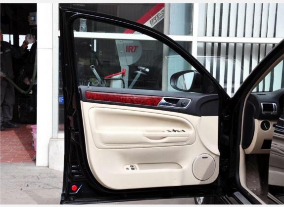 Passat领驭 2009款 1.8T 手动尊品型 车厢座椅   前门板