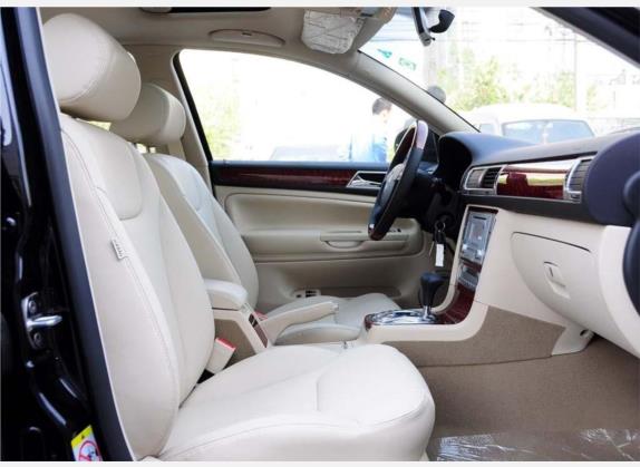Passat领驭 2009款 1.8T 自动尊品型 车厢座椅   前排空间
