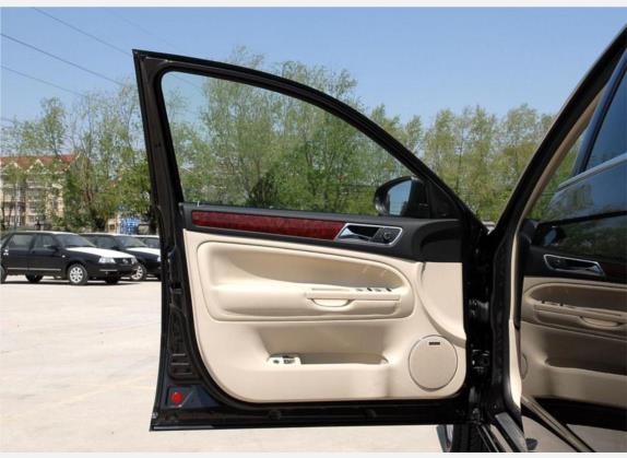Passat领驭 2009款 1.8T 自动尊杰型 车厢座椅   前门板