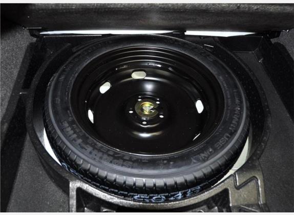 途观 2010款 2.0TSI 自动四驱旗舰版 其他细节类   备胎