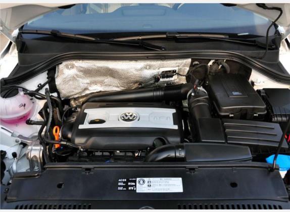 途观 2010款 1.8TSI 自动两驱都会版 其他细节类   发动机舱
