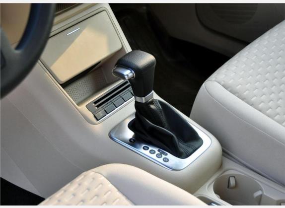 途观 2010款 1.8TSI 自动两驱都会版 中控类   挡把