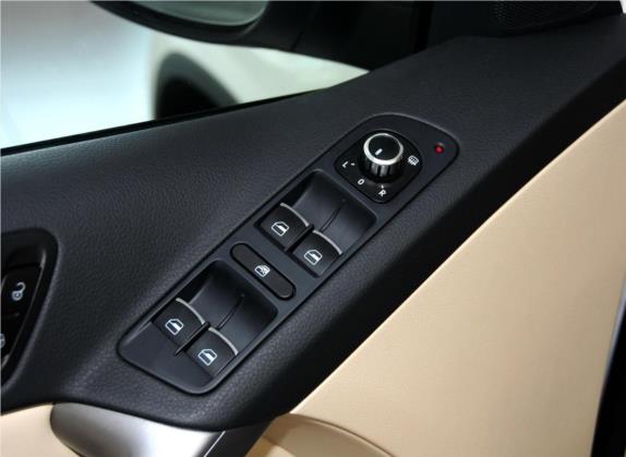 途观 2012款 1.8TSI 自动两驱风尚版 车厢座椅   门窗控制