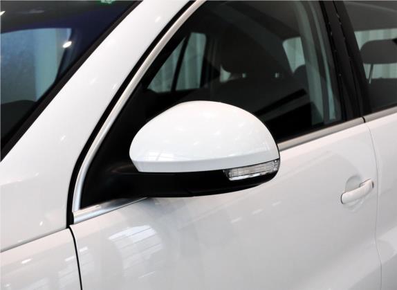 途观 2012款 1.8TSI 自动两驱菁英版 外观细节类   外后视镜