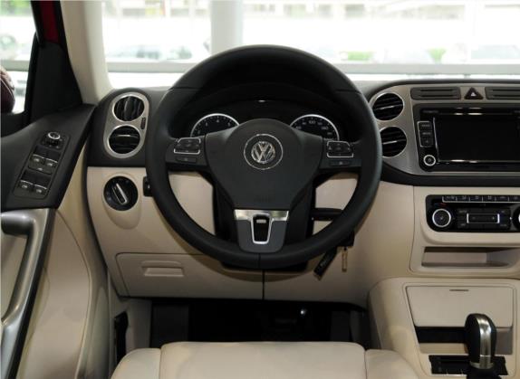 途观 2012款 1.8TSI 自动四驱菁英版 中控类   驾驶位