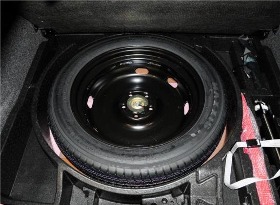 途观 2012款 1.8TSI 自动四驱菁英版 其他细节类   备胎