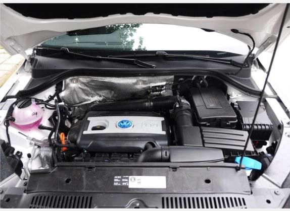 途观 2012款 1.8TSI 手动两驱进享版 其他细节类   发动机舱