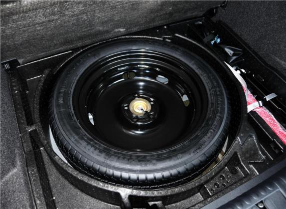 途观 2013款 2.0TSI 自动四驱旗舰版 其他细节类   备胎