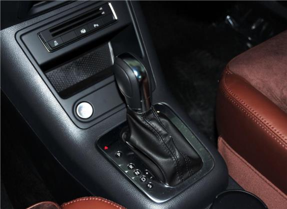 途观 2013款 2.0TSI 自动四驱旗舰版 中控类   挡把